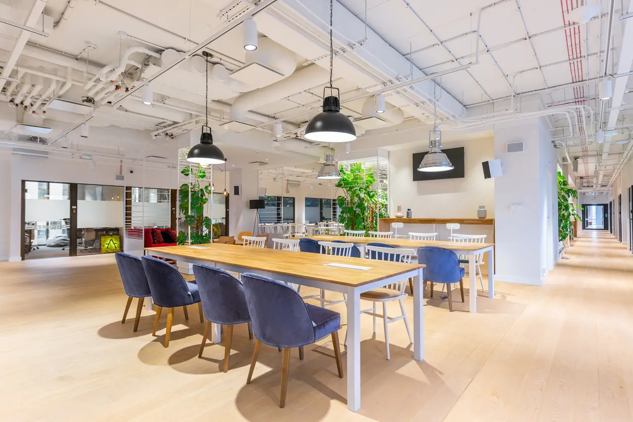 Gallery main photo