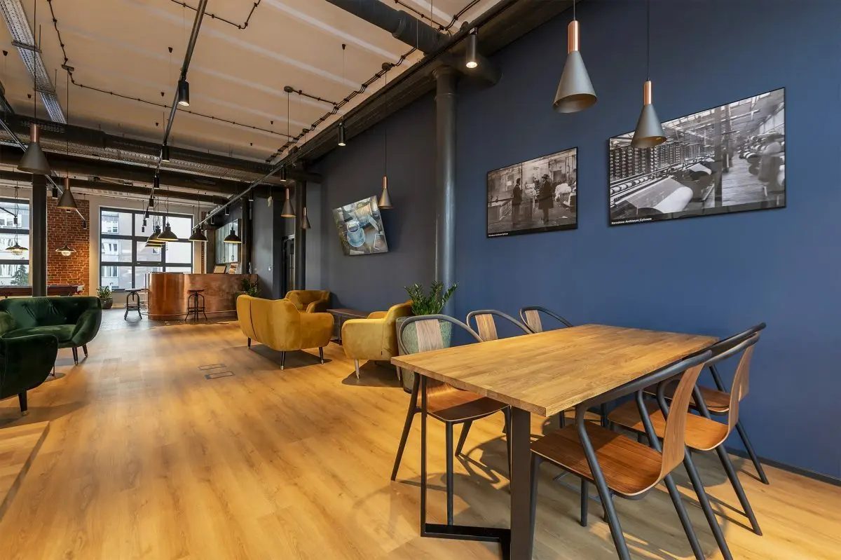 Gallery main photo