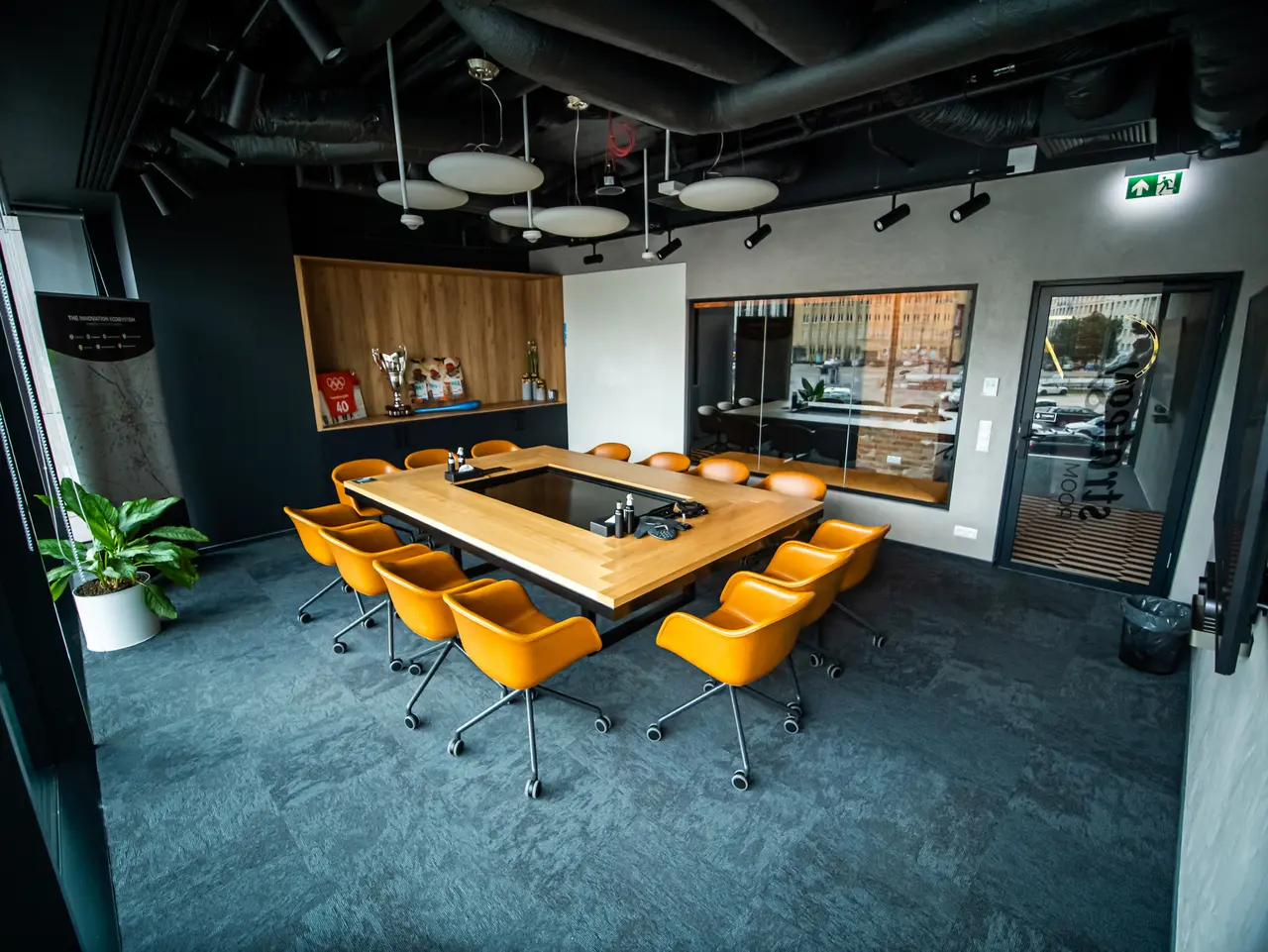 Gallery main photo