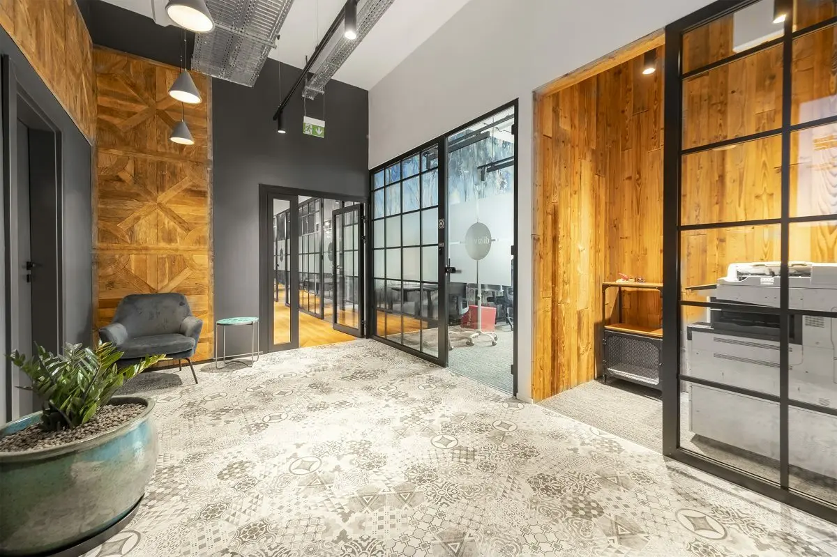 Gallery photo