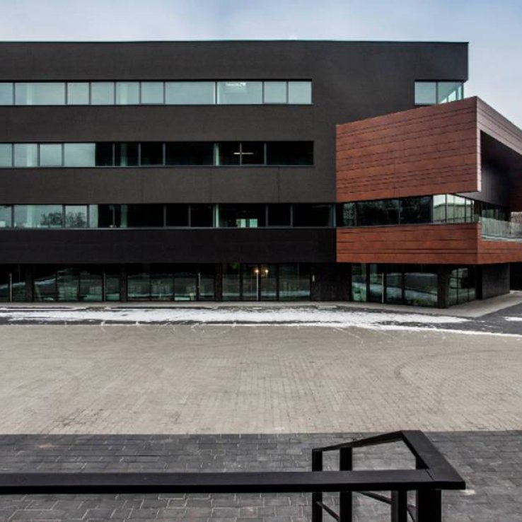 Portowa 8 Business Center B