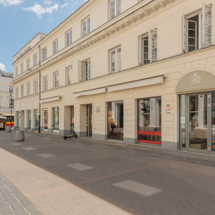 Odrestaurowana Kamienica Chmielna 1/3