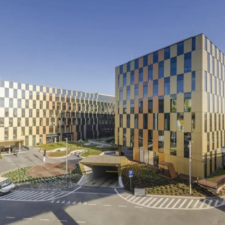 High Five - Budynek 1 High Five - Budynek 1