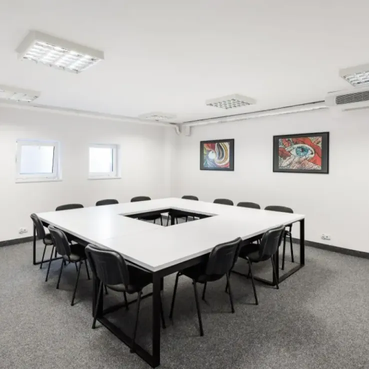 G132 Office