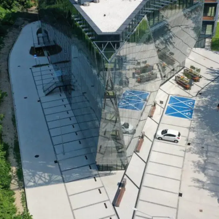 Equal Business Park D