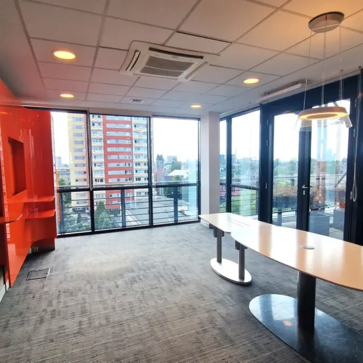 Centrum Biznesu Kopcińskiego 73/75 Centrum Biznesu Kopcińskiego 73/75