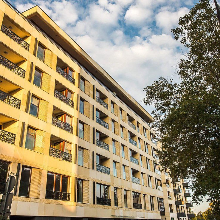 Solec Residence