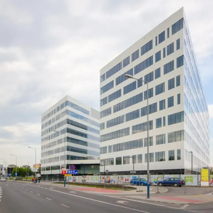 Kapelanka 42 - Budynek B