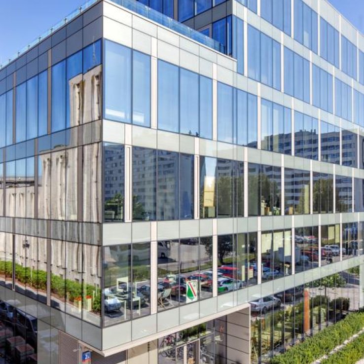 F2 Boutique Office