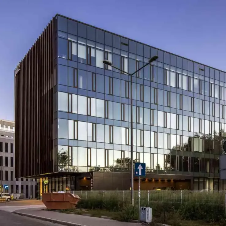 Komandorska 12 Komandorska 12