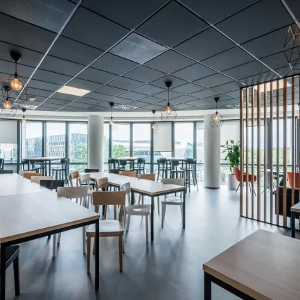 Aquarius Business House (phase 1)
