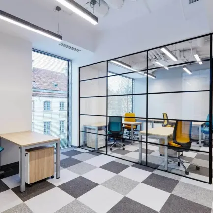 Plac Zamkowy – Business with Heritage