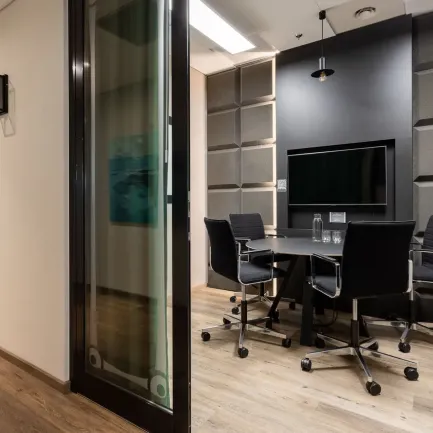 The Warsaw Hub B