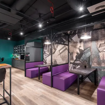 The Warsaw Hub B