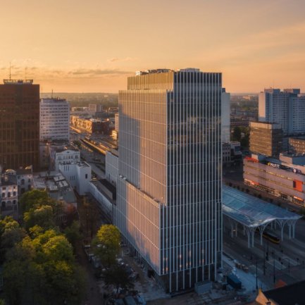 Hi Piotrkowska 155
