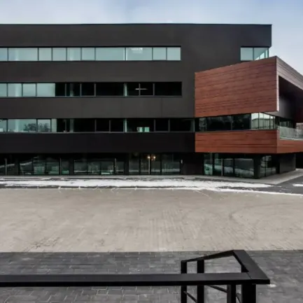 Portowa 8 Business Center B