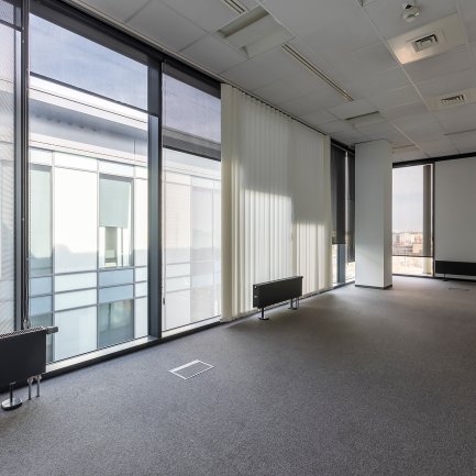 Skalar Office Center