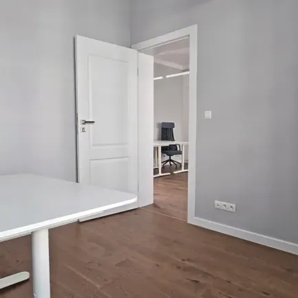 Odrestaurowana Kamienica Chmielna 1/3