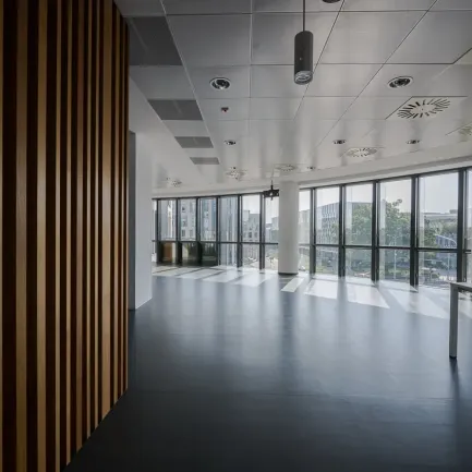 Aquarius Business House (phase 1)