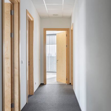Skalar Office Center