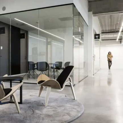 The Warsaw Hub C