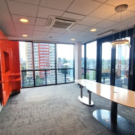 Centrum Biznesu Kopcińskiego 73/75