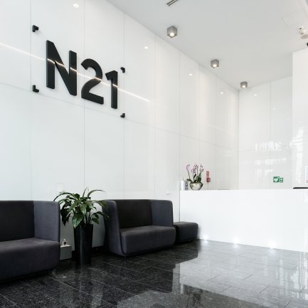 N21