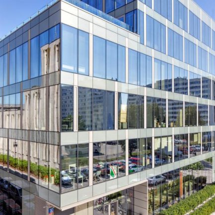 F2 Boutique Office
